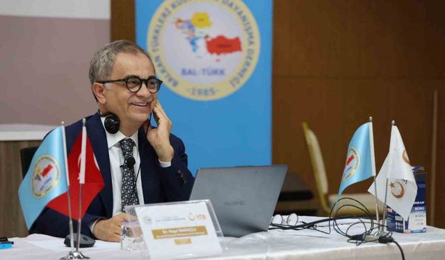 Hayri Baraçlı’dan Bulgaristanlı gençlere ’liderlik’ tavsiyeleri