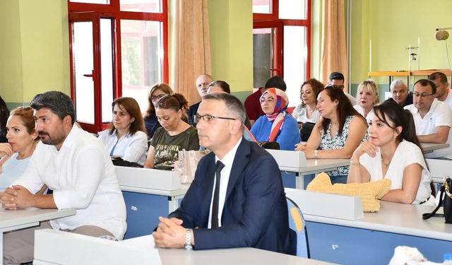 Öğretmenlerin mesleki çalışmaları başladı