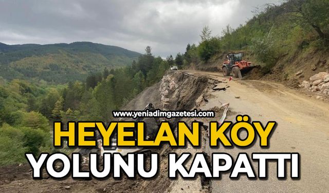 Heyelan köy yolunu kapattı