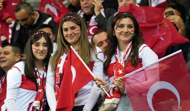 A Milli Futbol Takımı’na yoğun ilgi