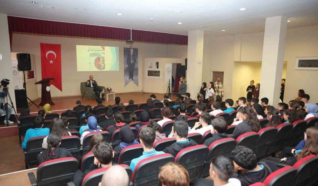 Başkan Çiftçi, "Spor alanında 9 branşta eğitim veriyoruz"