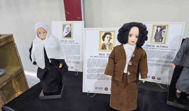 "Kahraman Türk Kadınları ve Folklorik Bebekler Sergisi" Gölcük’te açıldı