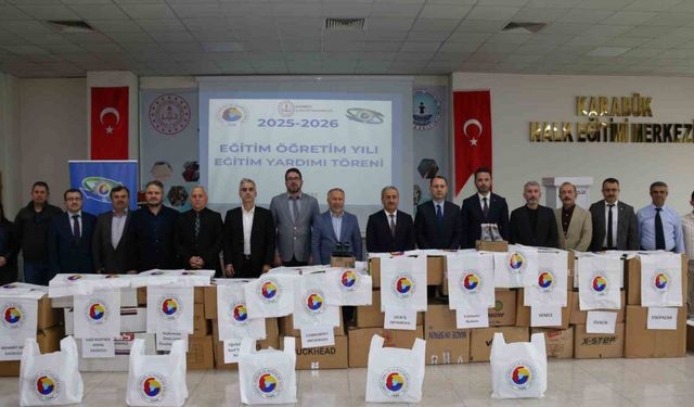 Karabük TSO’dan 294 öğrenciye kışlık bot desteği