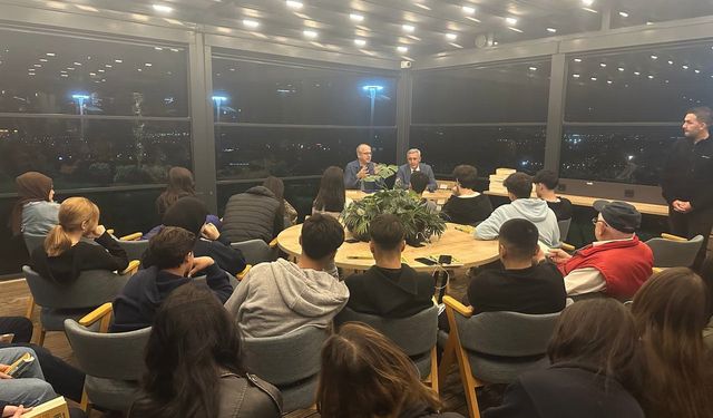 Kitap Günleri’nin ilk söyleşisi Akse Kitap Kahve’de