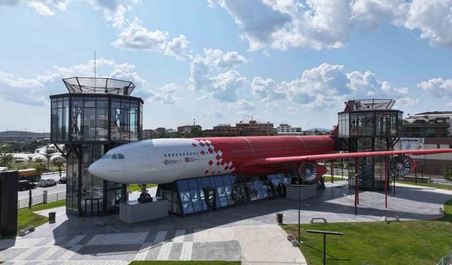 UçakPark Bilim Merkezi’ne yoğun ilgi
