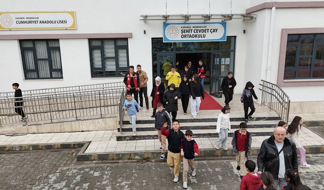 okullarda eş zamanlı deprem tatbikatı