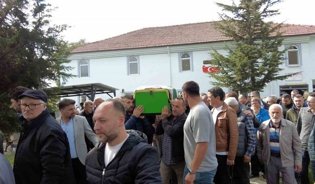 Sema Sevgeç gözyaşları içinde toprağa verildi