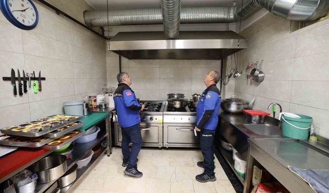Başiskele'de kafe ve restoranlarda kapsamlı hijyen denetimi