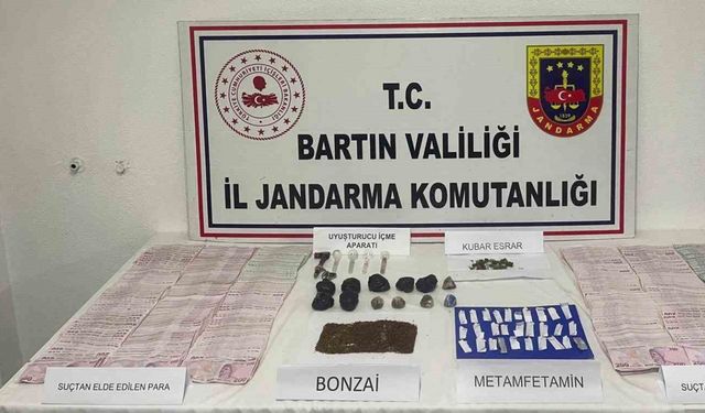 Uyuşturucu satıcısından 133 bin lira ele geçirildi