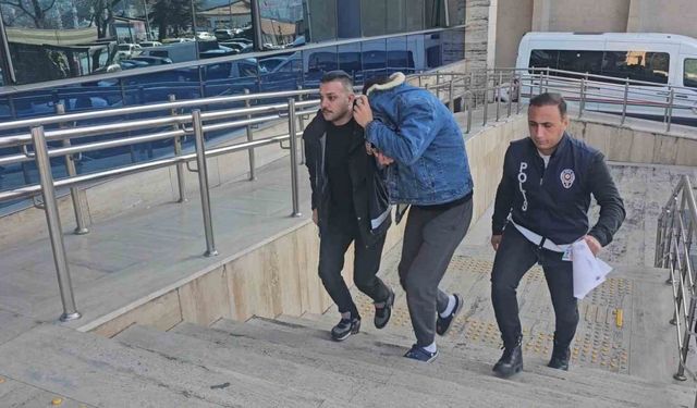 Anaokulu önünde kamyonetin ezdiği 4 yaşındaki Sarp toprağa verildi