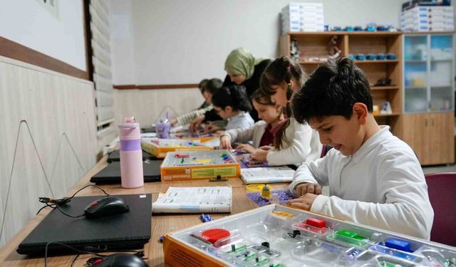 Başiskele Çocuk Akademisi'nde yeni dönem eğitimleri başladı