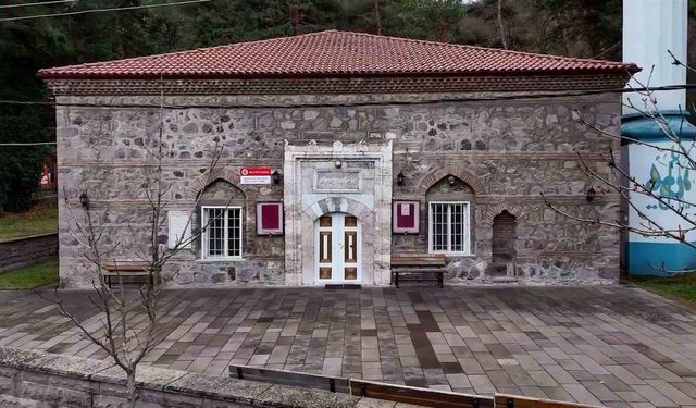 Bolu'da 500 yıllık cami, ilk günkü ihtişamını koruyor