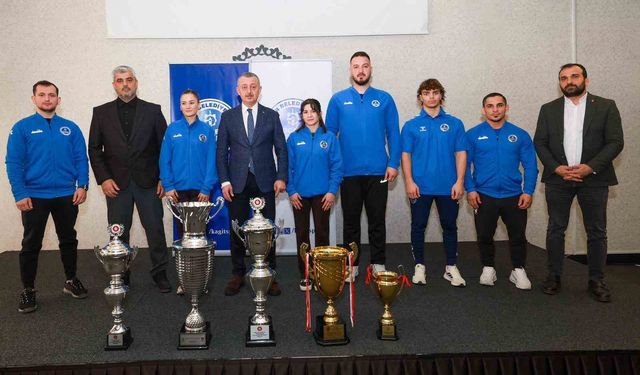Kağıtspor Kulübü 2025 yılını 317 madalya ile tamamladı