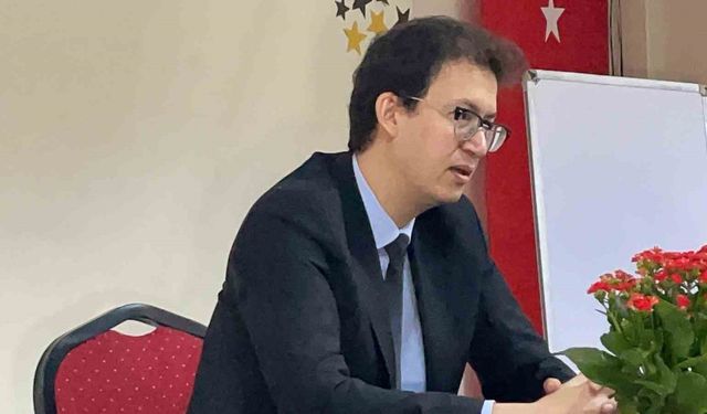 Öğrenciler savcıyı sorguya çekti