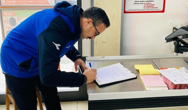 Tarihi geçmiş ürünler imha edildi