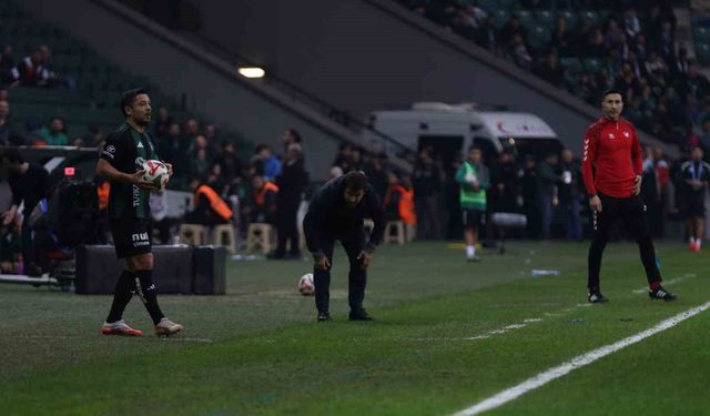 Trendyol Süper Lig: Kocaelispor: 0 - Kasımpaşa: 0 (İlk yarı)