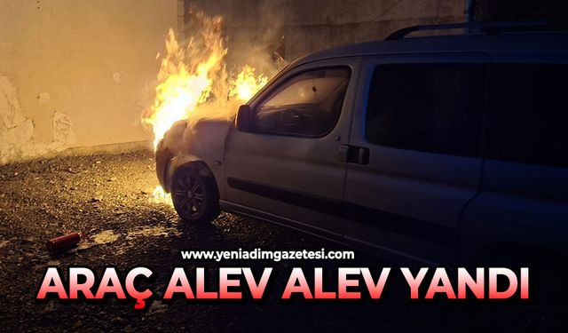 Araç alev alev yandı