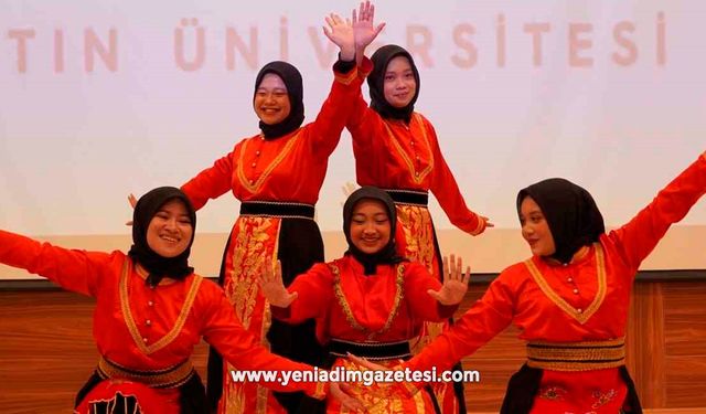 BARÜ'de farklı kültürler bir araya geldi