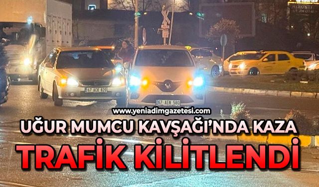 Uğur Mumcu Kavşağı’nda kaza: Trafik kilitlendi