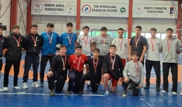 Minderde kıyasıya mücadele edildi