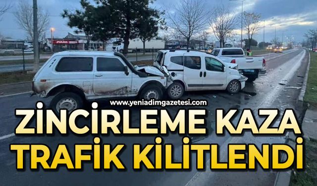 Zincirleme kaza: Trafik kilitlendi