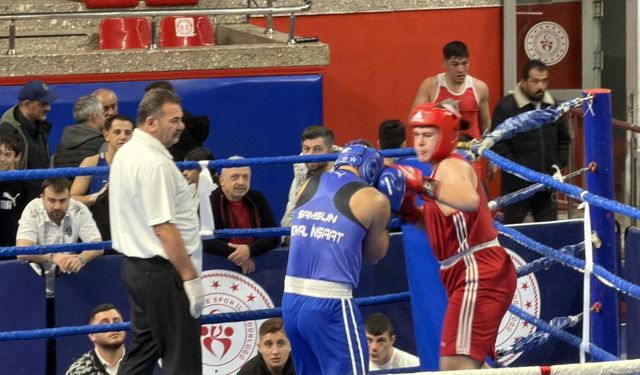 160 boksör ringe çıktı