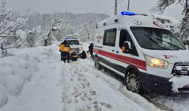 Acil sağlık ekipleri, 41 yıldır 'Hızır' ismine uygun şekilde görev yapıyor