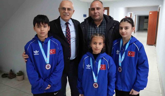 Arslantürk başarılı sporcuları ağırladı