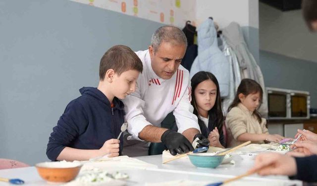 Çocuklar tatili atölye etkinlikleri ile geçiriyorlar