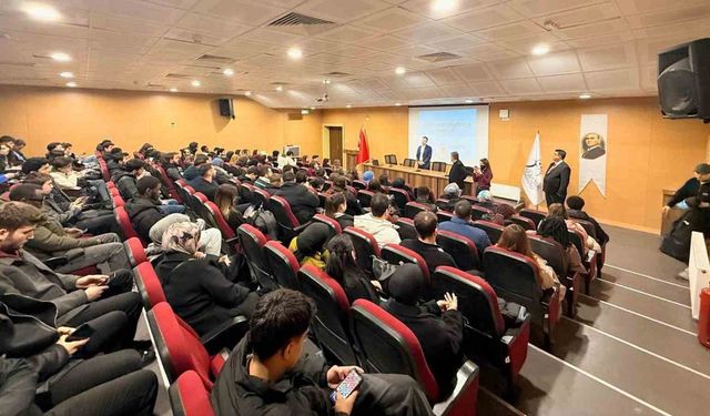 KBÜ'de kariyer planlaması ve KPSS semineri