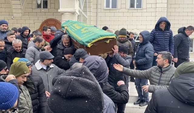 Oğlunun acısına yüreği dayanamayan anne son yolculuğuna uğurlandı