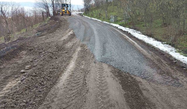 Aktarla Köyü'nde yol reglaj çalışmaları tamamlandı