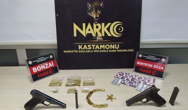 Evlerinde uyuşturucuyla yakalanan 3 sanık, 22'şer yıl hapis cezasına çarptırıldı