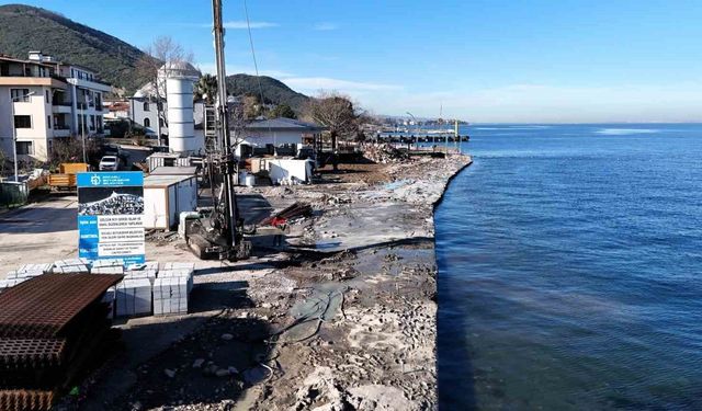 Sahil şeridi fırtınaya karşı yenileniyor
