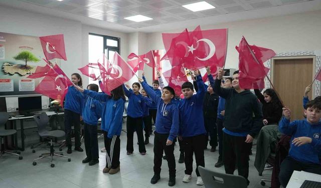 Zabıtadan bayrak sevgisine destek