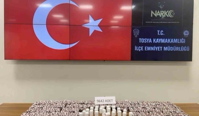 9 bin 642 adet sentetik ecza hapı ele geçirildi
