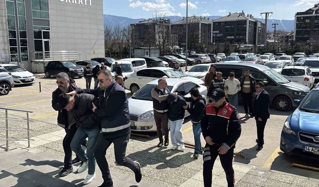 Alkollü mekanı kurşunlayan 4 şüpheliden 2'si tutuklandı