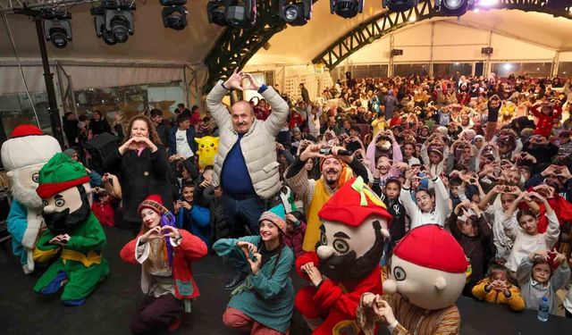 Çocuklar müzikal gösterisiyle buluştu