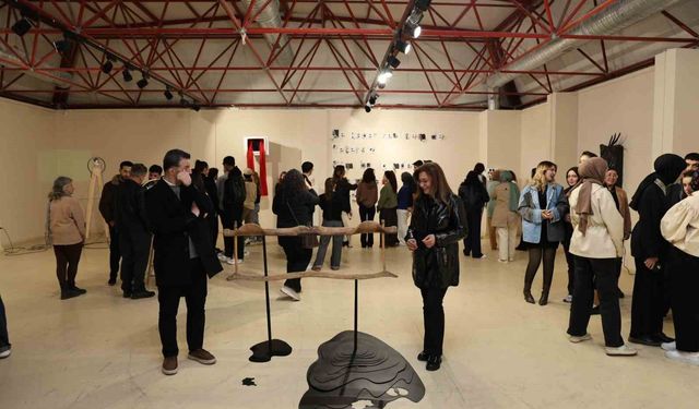 İyimserlik Etrafında Kayıtlar karma sergisi açıldı