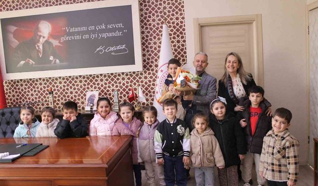 Miniklerden Tıp Bayramı'nda anlamlı buluşma