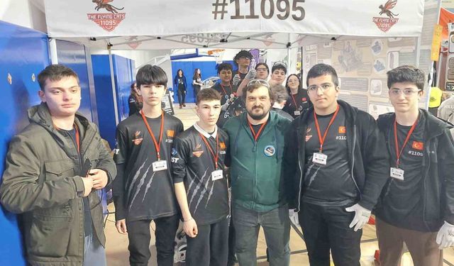 Robotik Takımları Turknet'in Gigafiber'i ile desteklediği FRC'de