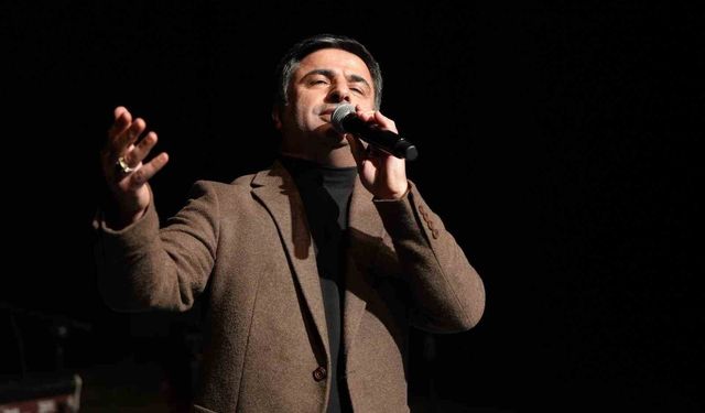 Sedat Uçan ilahi ve tasavvuf eserleri seslendirdi