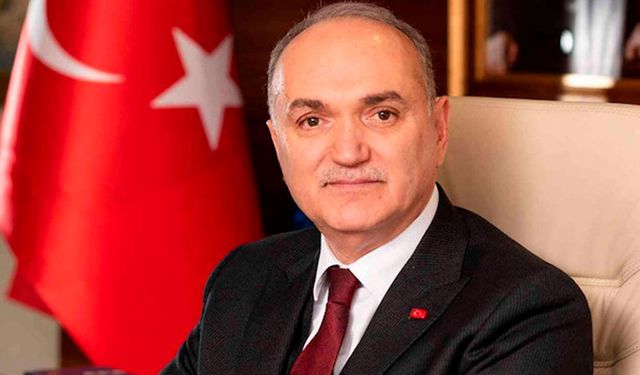 Düzce Belediye Başkanı Özlü'den 'iş insanlarından para isteniyor' iddialarına tepki