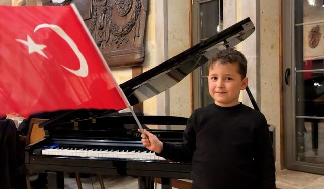 İstiklal Marşı'nın yıl dönümünde duygulandıran sürpriz