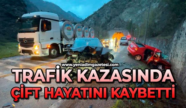 Trafik kazasında çift hayatını kaybetti