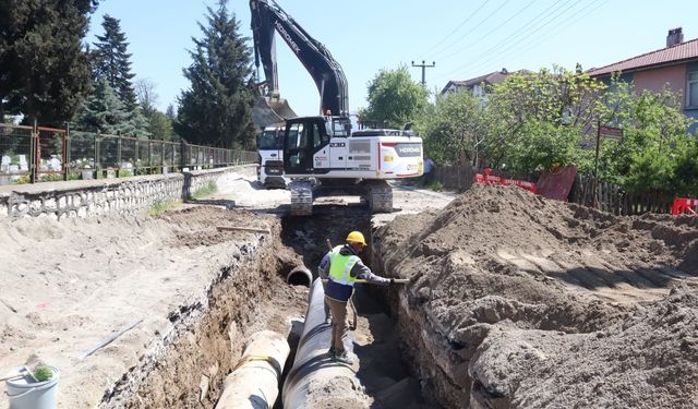 40 yıllık içme suyu şebekesi yenileniyor