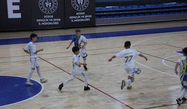 Okul Sporları müsabakaları tüm heyecanıyla sürüyor