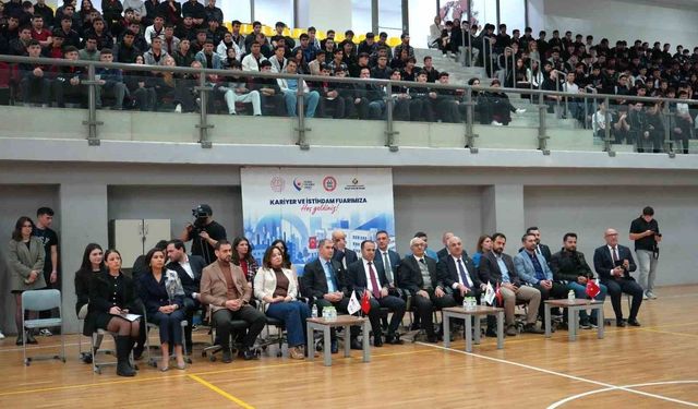 Sanayinin kalbi Gebze'de geleceğin ustaları iş dünyasıyla buluştu