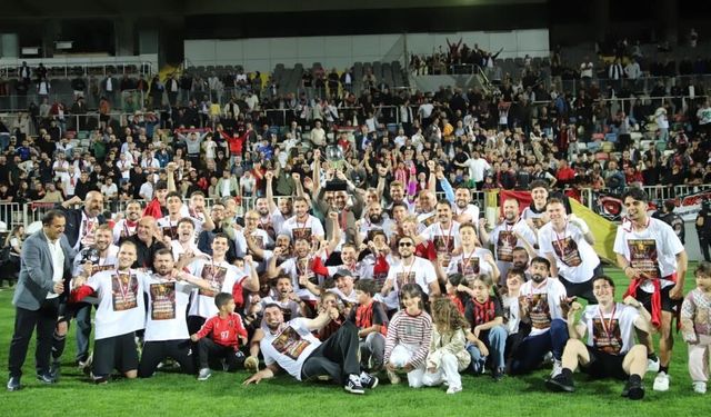 Gölcükspor, 5 yıl aradan sonra 3. TFF Lig’e yükseldi