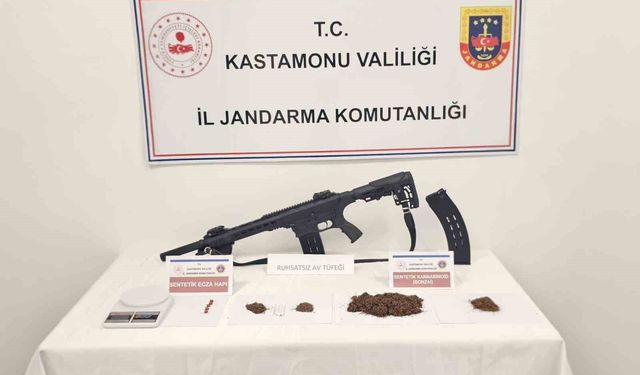 Araçta binlerce sentetik ecza hapla yakalanan sanıklardan biri tahliye edildi
